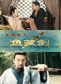 在拍摄现场，霍思燕一身休闲装现身，基本素颜的她状态很好。